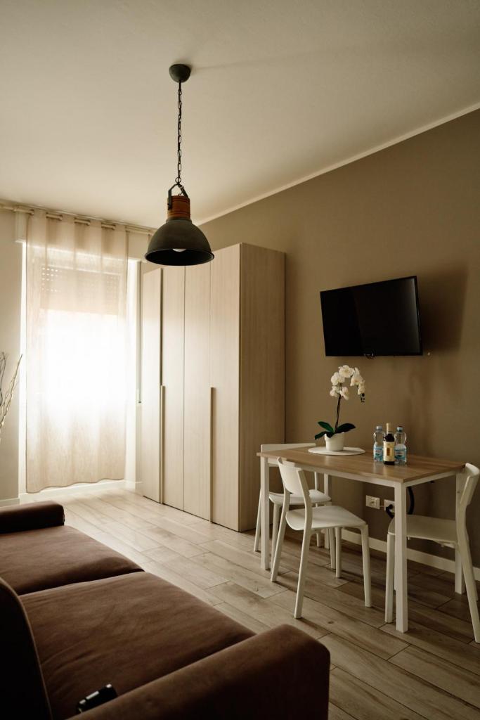 Vista Apartments Verona - Tap to explore photos