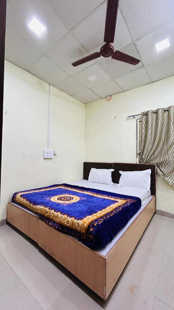 Aashapurti Hotel