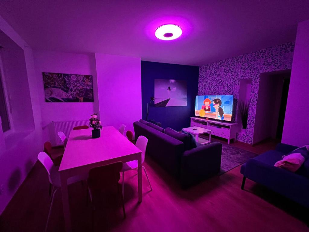 024 CHIC & COSY GRAND APPART MODERNE 88m2 HYPERCENTRE WIFI SMART TV NETFLIX photo 3