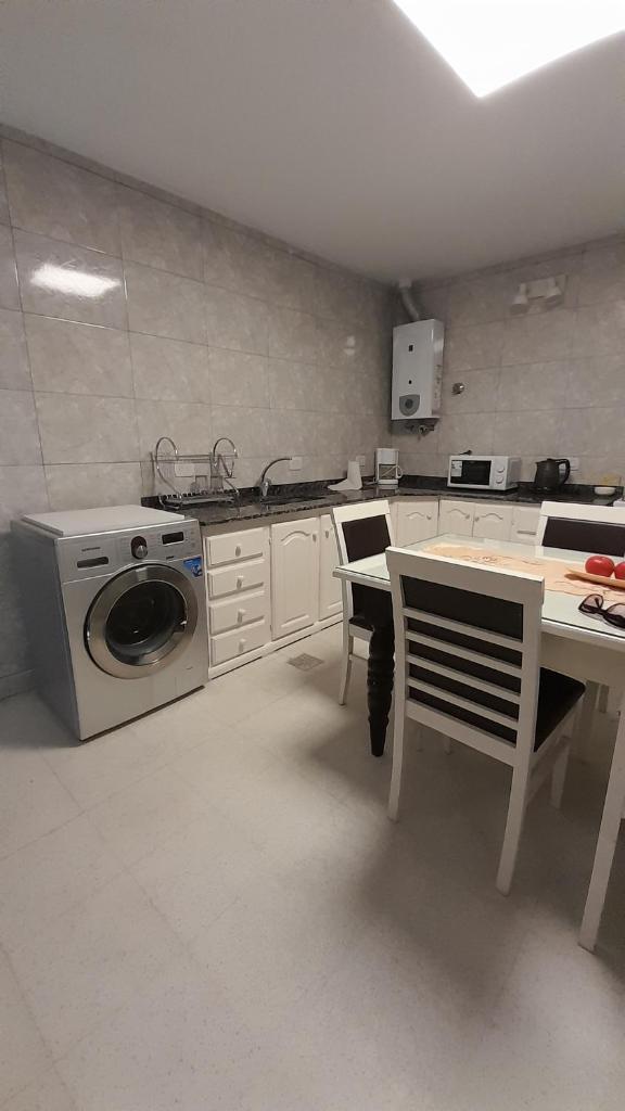 DEPARTAMENTO CENTRICO 2 DORMITORIOS CON COCHERA photo 4