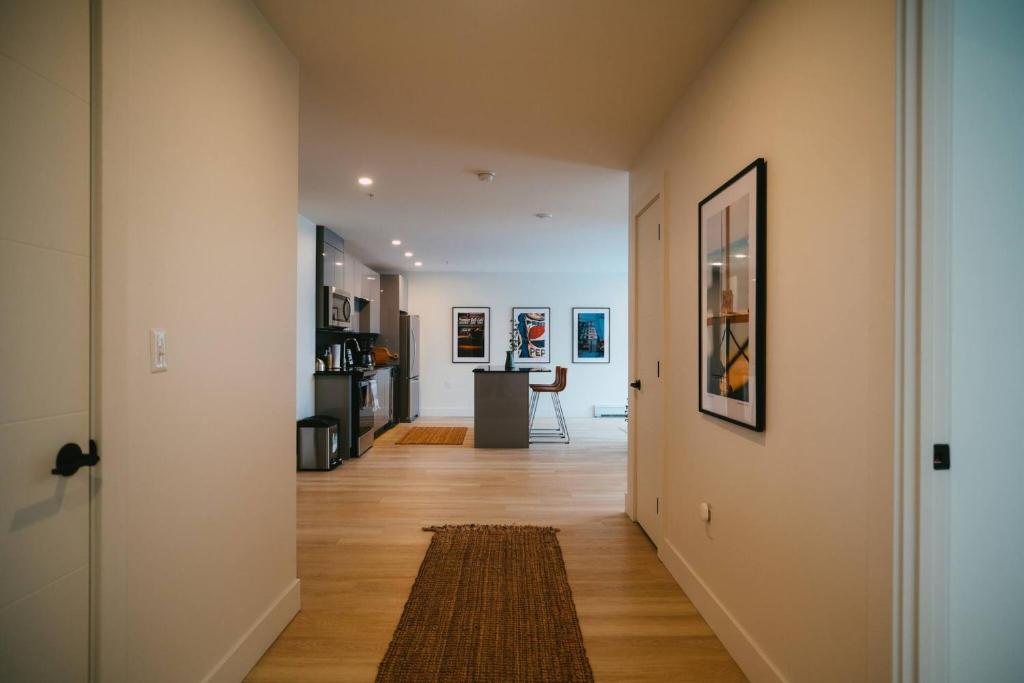 NEW Stylish 2BR Condo with Views in North End photo 3