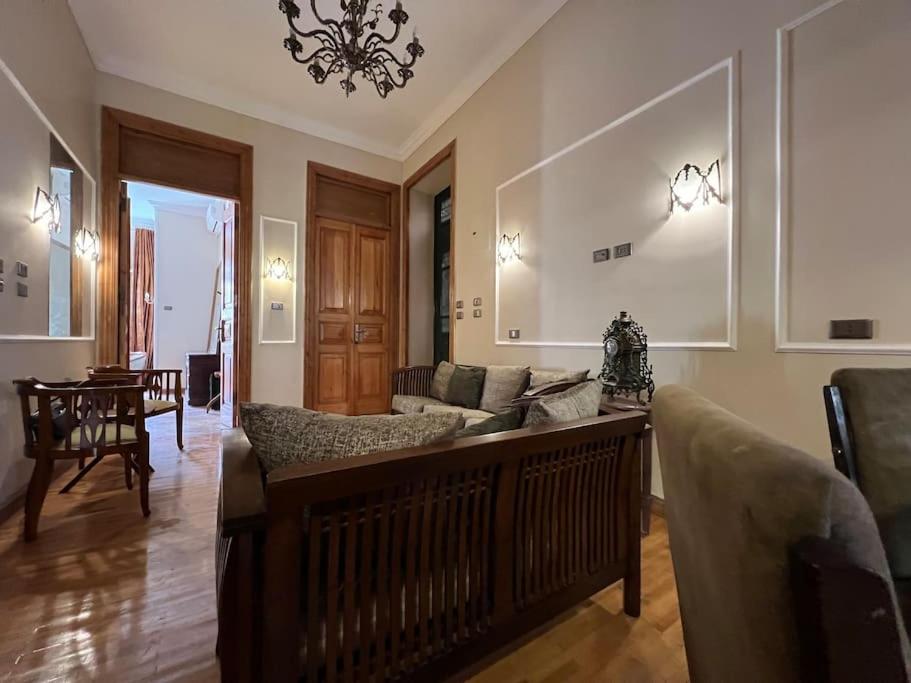 Authentic 3BR apartment in Downtown, Cairo - Tap to explore photos