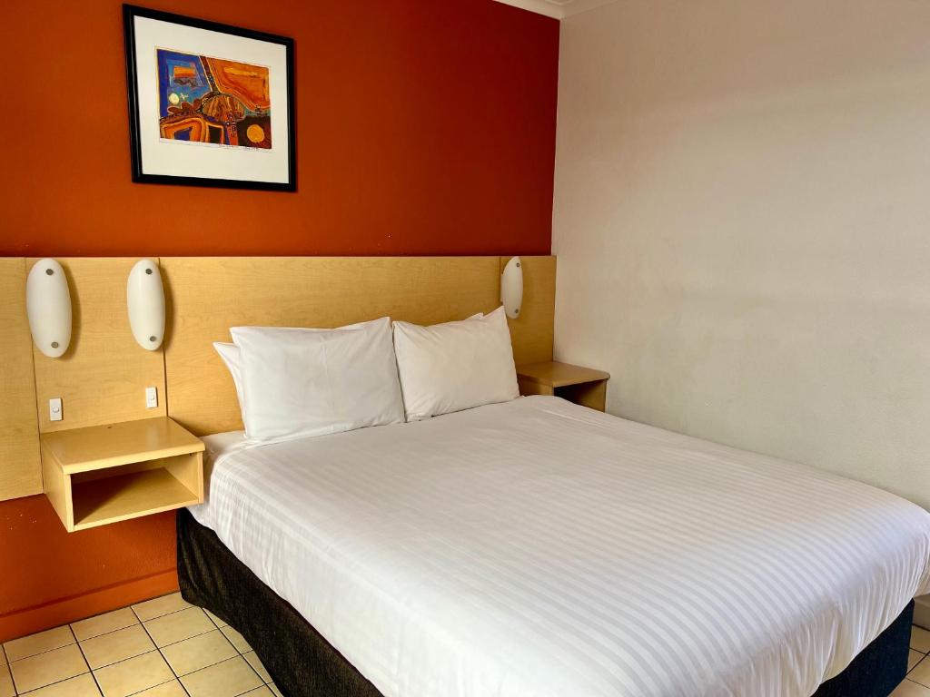 Stay at Alice Springs Hotel photo 3