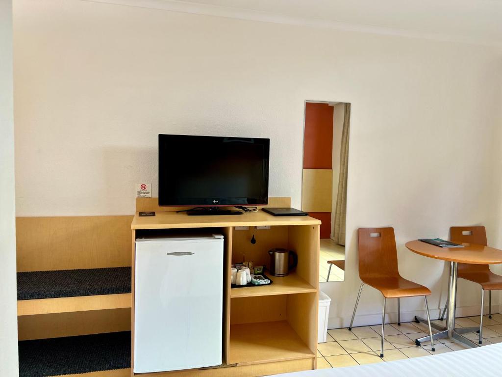 Stay at Alice Springs Hotel photo 2