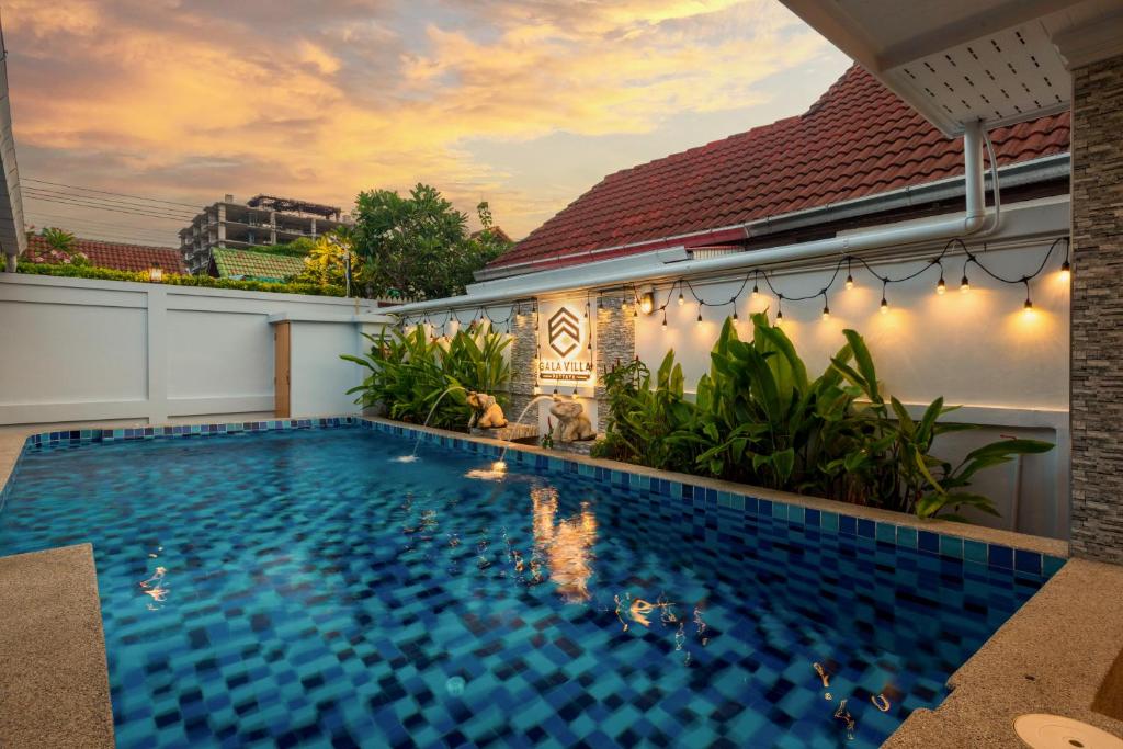 Pattaya Private Villa - Pool,Sauna,Snooker,BBQ photo 2
