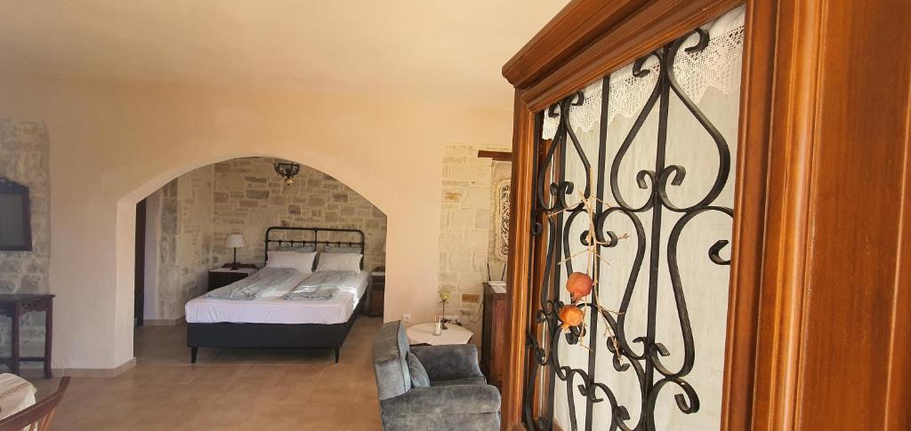 Aelia Apartment III photo 3