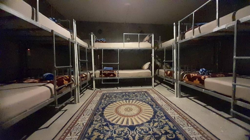 Neena S Hostel photo 1