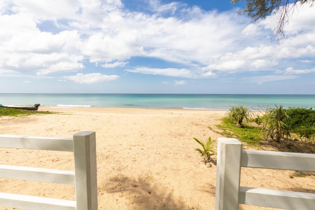 Carpe Diem Beach Villa