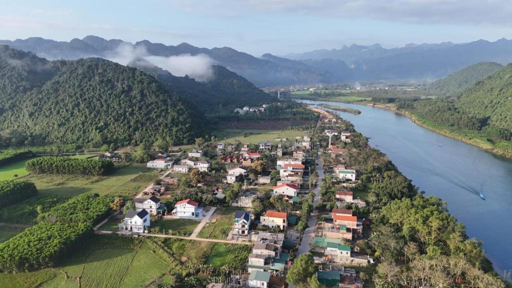 Phong Nha Mountain House