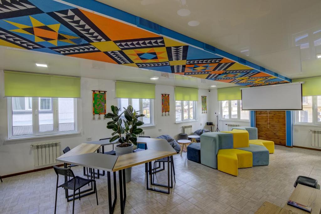 People Hostel & Coworking photo 2