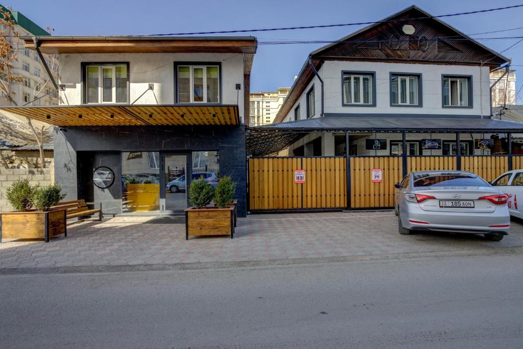 People Hostel & Coworking photo 4