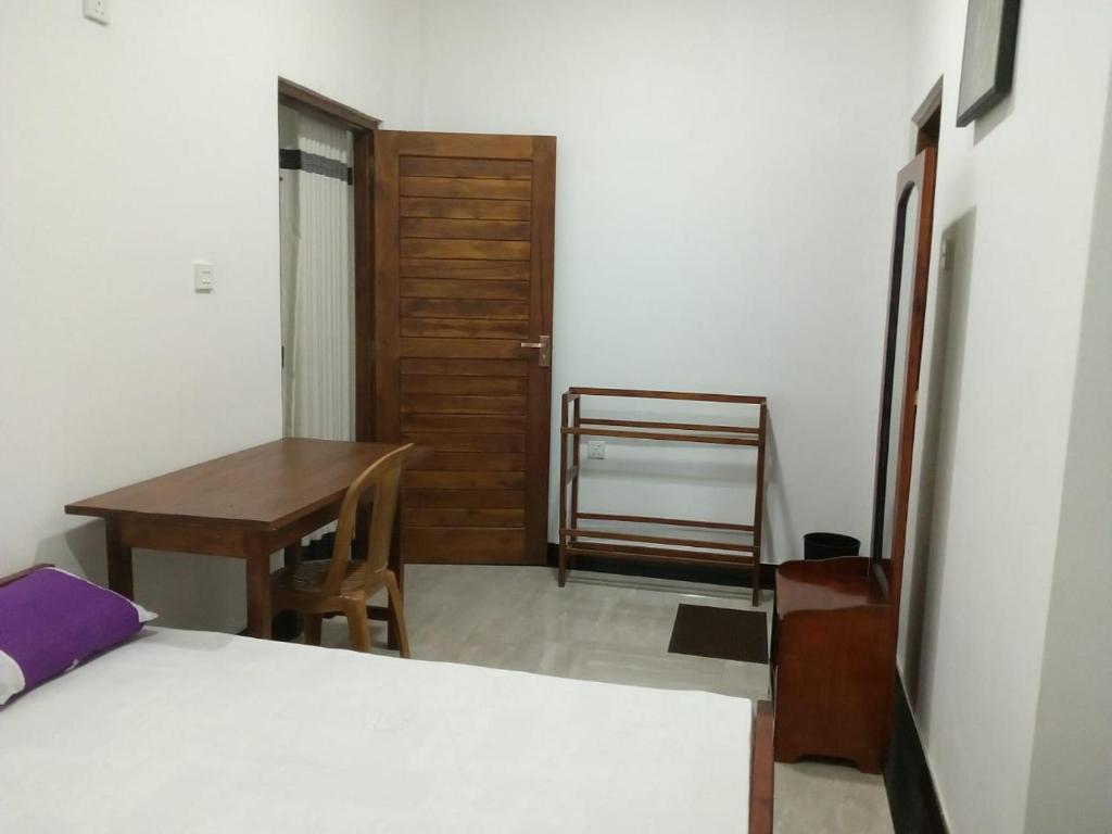 Sahasna Guest House