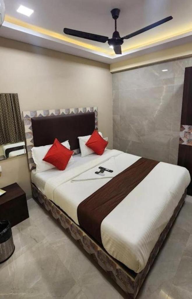 Hotel Vaithi Residency - Andheri West photo 2