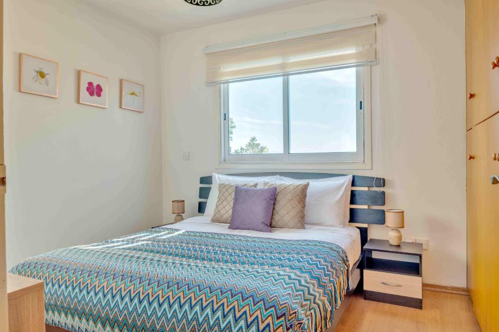 Phaedrus Living: Modern City Flat Elpida photo 1
