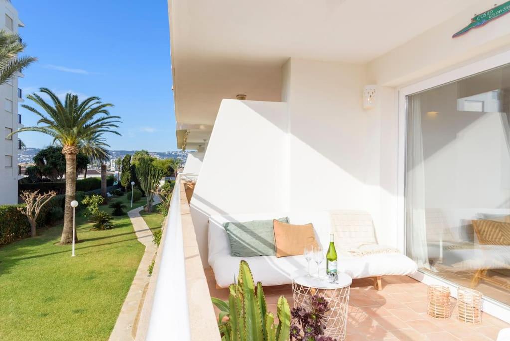 Uniek 4p. appartement 75 meter van het strand in Javea photo 1