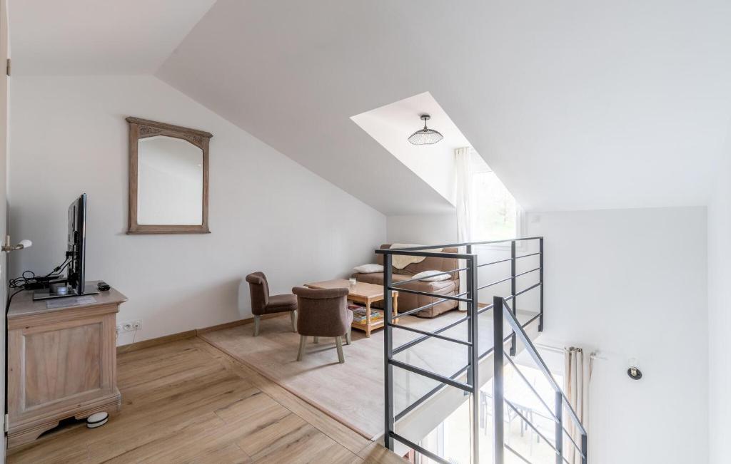 Nice Home In Saint-viaud With Kitchen photo 1