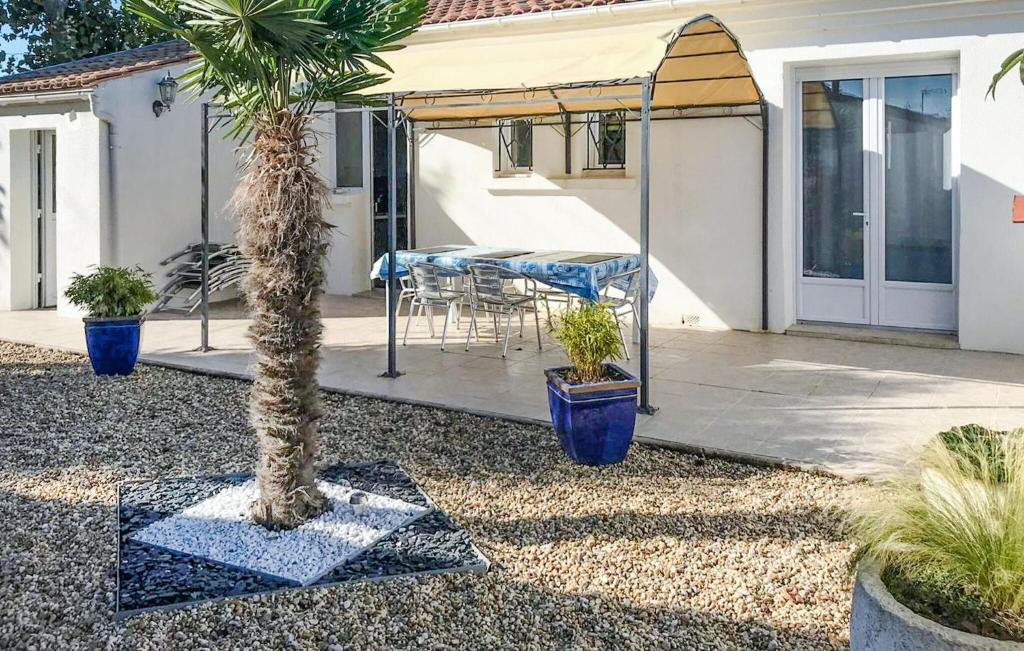 2 Bedroom Lovely Home In Chtelaillon-plage