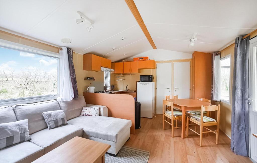 Gorgeous Home In Barjac With Wifi photo 2