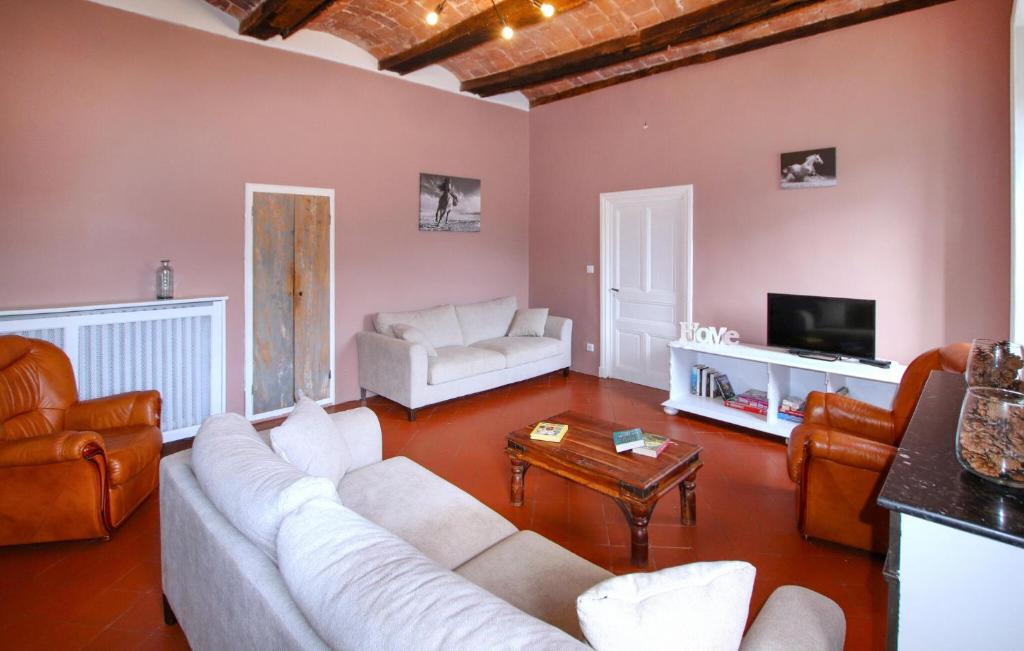 Beautiful Home In Les Salelles With Wifi photo 3