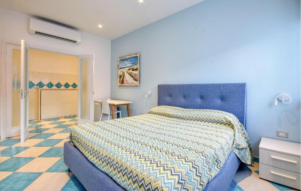 Beautiful Apartment In Deiva Marina With Kitchen photo 3