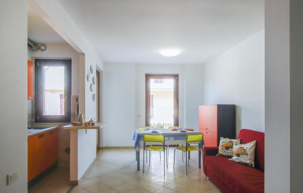2 Bedroom Pet Friendly Apartment In Porto Santelpidio photo 1