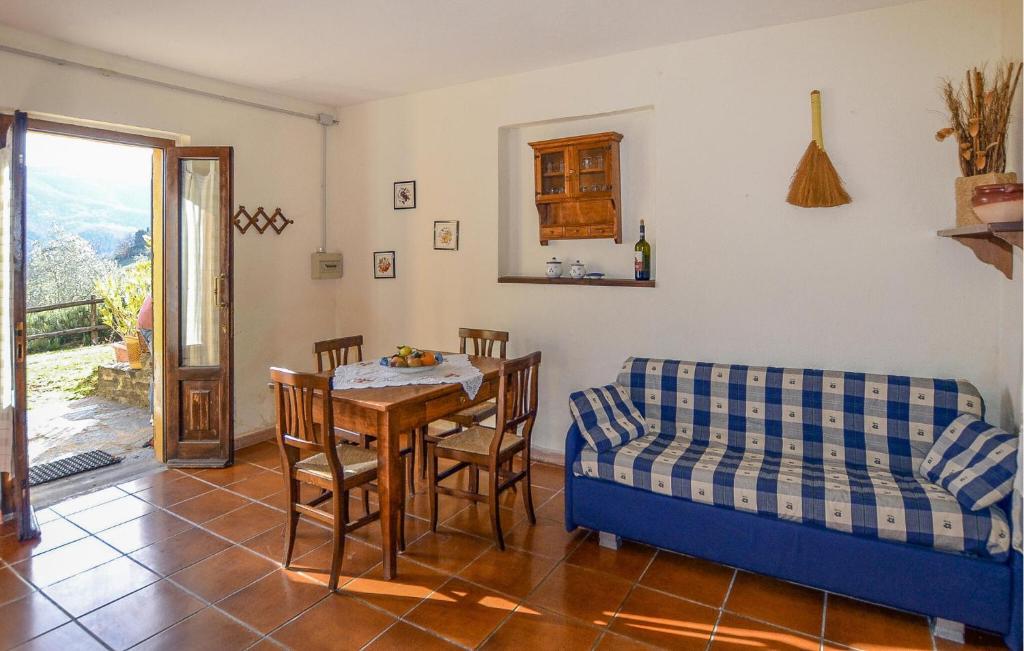 1 Bedroom Cozy Apartment In Anghiari photo 2