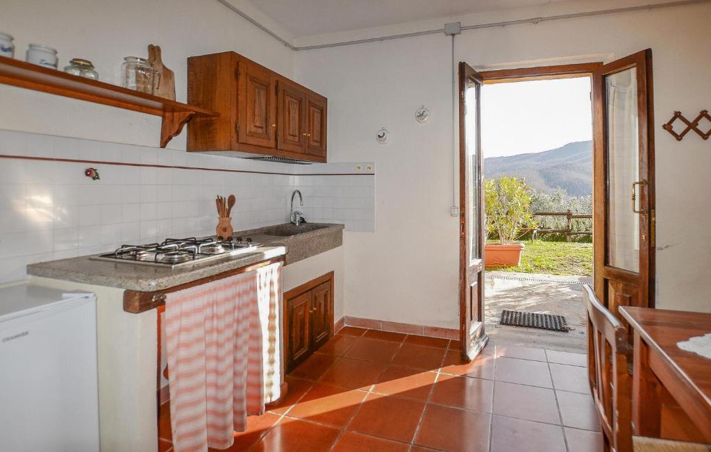 1 Bedroom Cozy Apartment In Anghiari photo 3