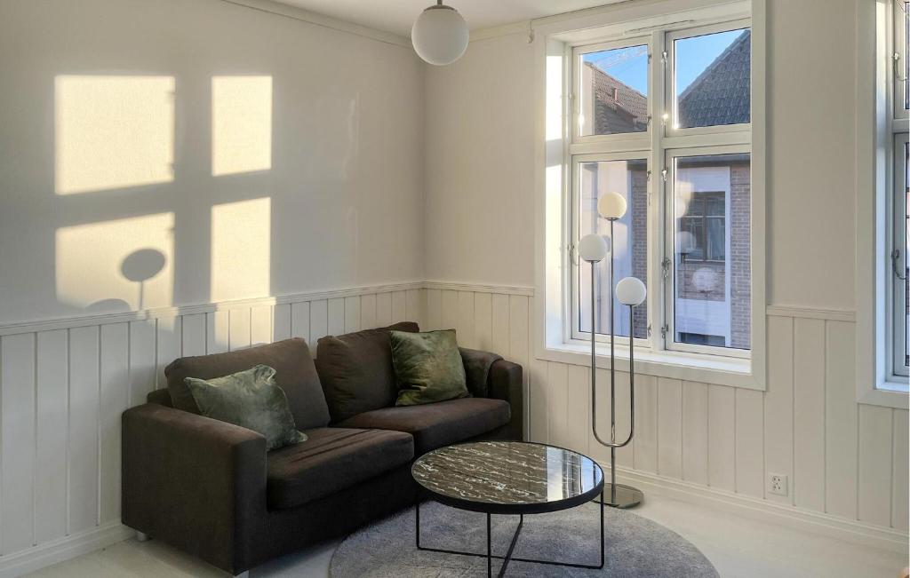 Beautiful Apartment In Bergen With Kitchen