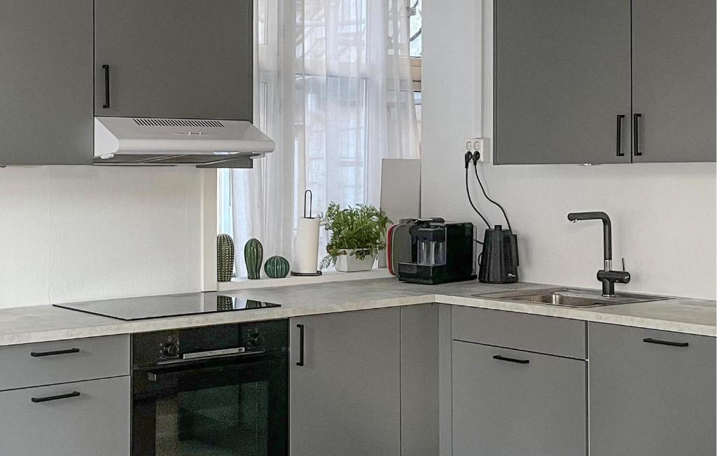 Beautiful Apartment In Bergen With Kitchen photo 2