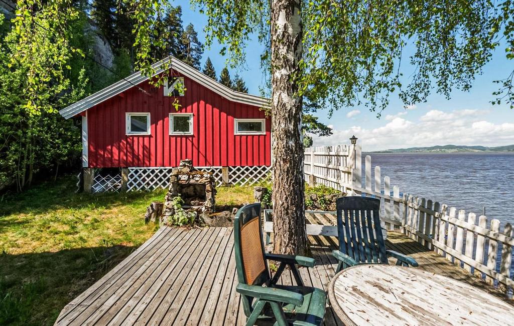 4 Bedroom Cozy Home In Fjerdingby photo 3