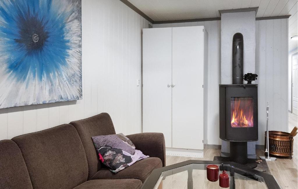 Stunning Apartment In ysleb With Wi-fi photo 1