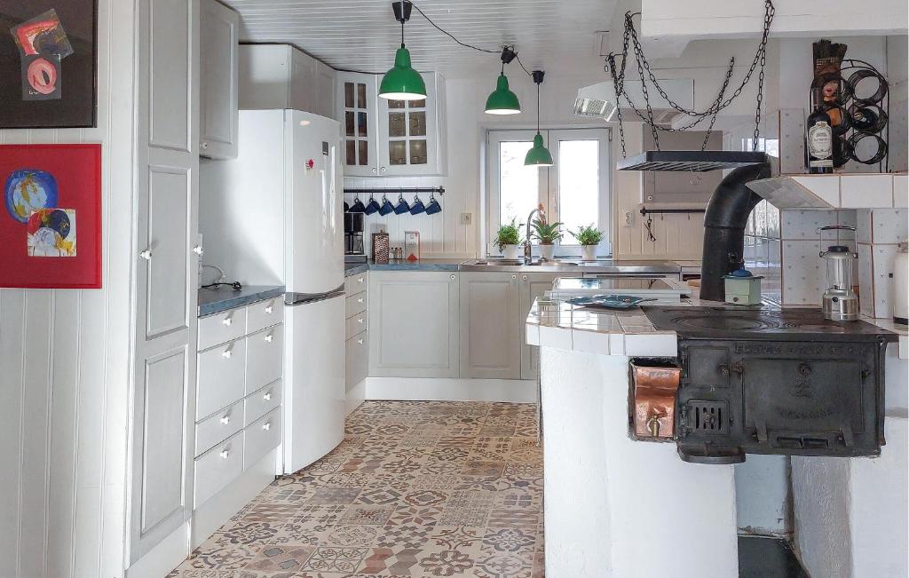 Beautiful Home In Lddekpinge With Kitchen photo 3