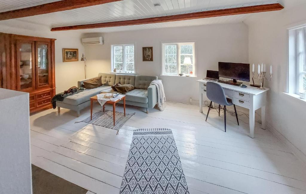 2 Bedroom Nice Home In Tyringe photo 1