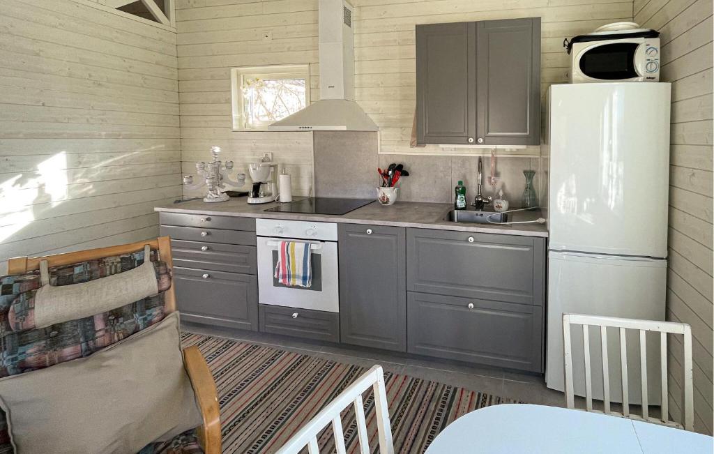 Nice Home In Farhult With Kitchen photo 3