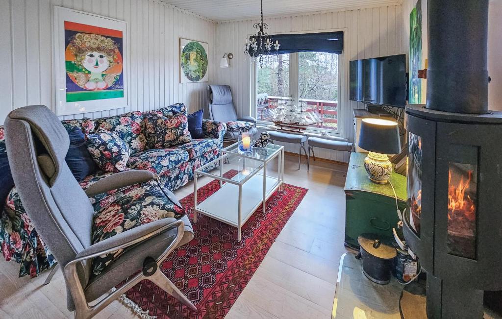 Nice Home In Stavern With Kitchen photo 2