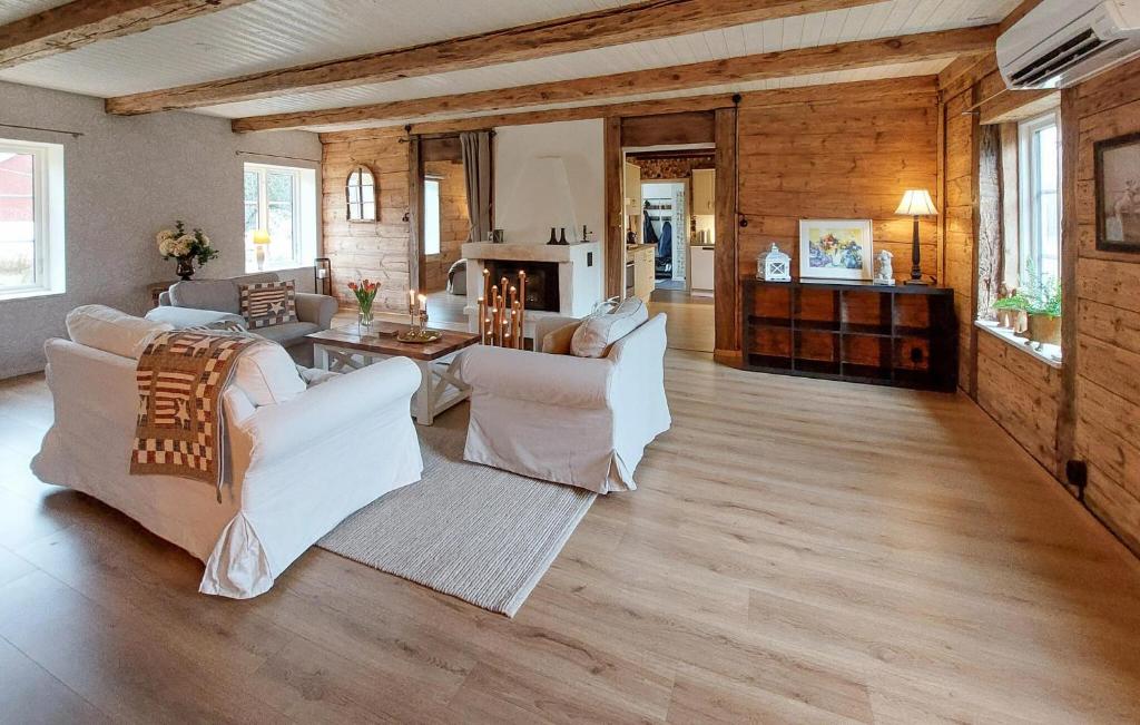 Lovely Home In Tjrnarp With Wifi photo 3