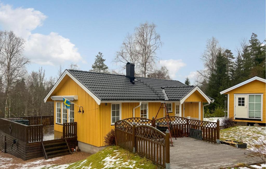 Amazing Home In Frgelanda With Wifi