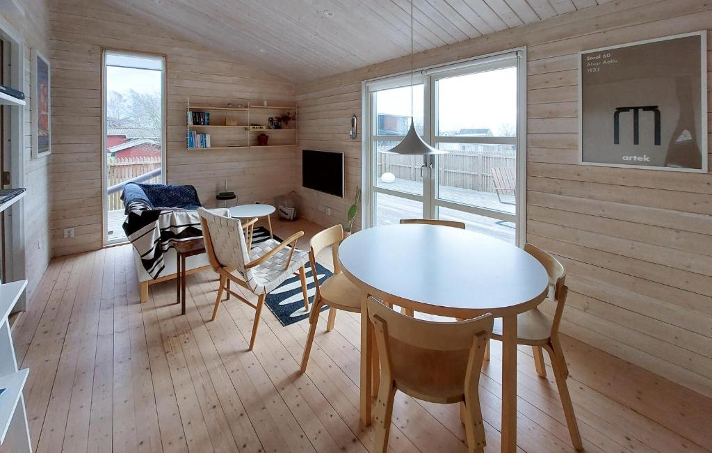 Beautiful Home In Haverdal With Jacuzzi photo 1