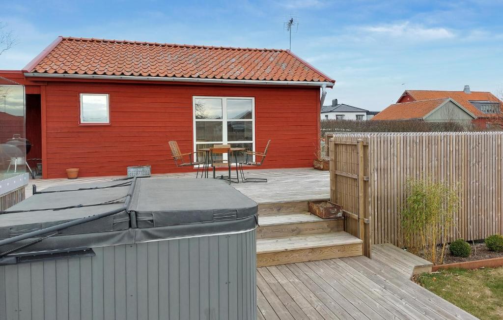 Beautiful Home In Haverdal With Jacuzzi photo 3