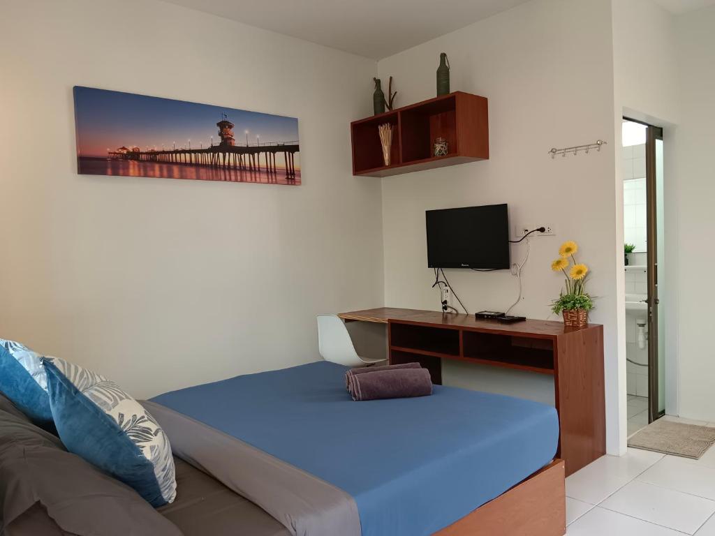 Cozy Bangtao Beach Rooms