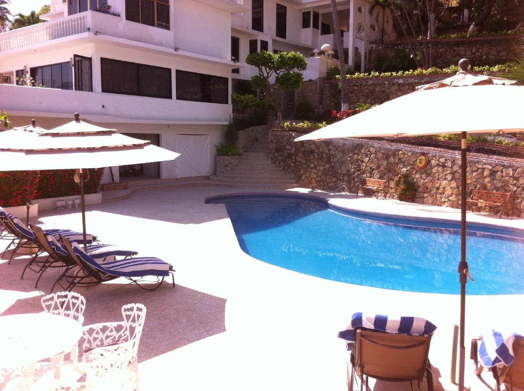 Villa Guitarron gran terraza vista espectacular 6 huespedes piscina gigante photo 4