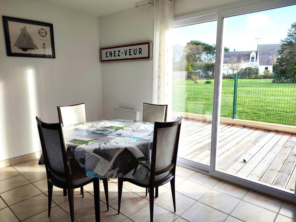 Maison à 200m de la plage avec jardin clos sur l'ILE GRANDE - Réf 283 photo 3