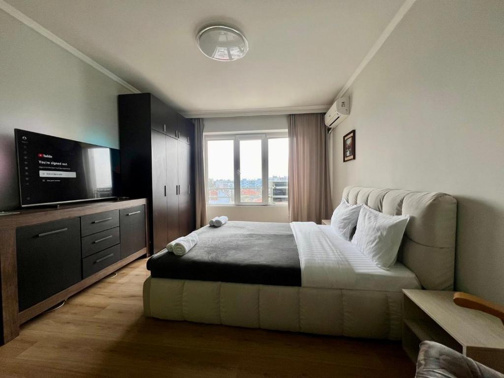 Amazing view central 1 bedroom apartment