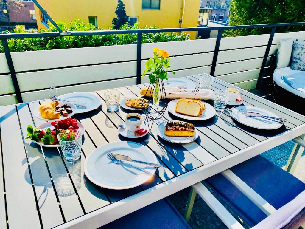 80qm Luxus Apartment mit großer Terrasse photo 2