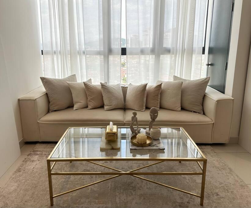 The Gilded Studio Petaling Jaya with city view photo 4