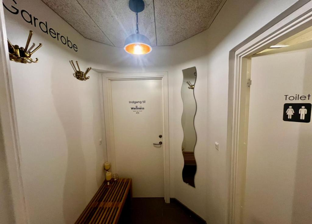 Barneys Rooms Room Type - Double Room with Shared Toilet