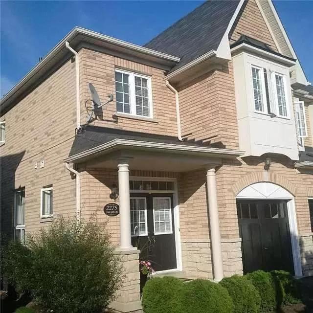 3BDR House in Oakville, Luxury, Style & Comfort photo 4