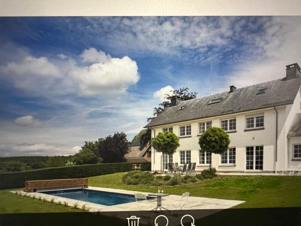 Oneux Village photo 2