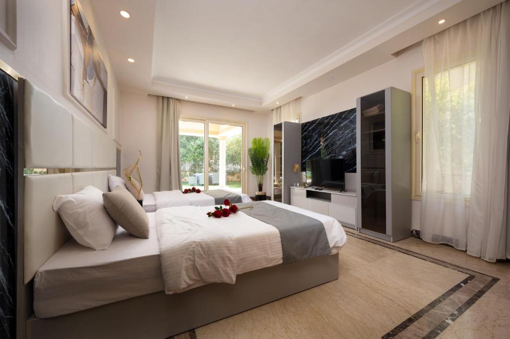 Zyra Luxury villa with pool and Jacuzzi in New Cairo photo 4