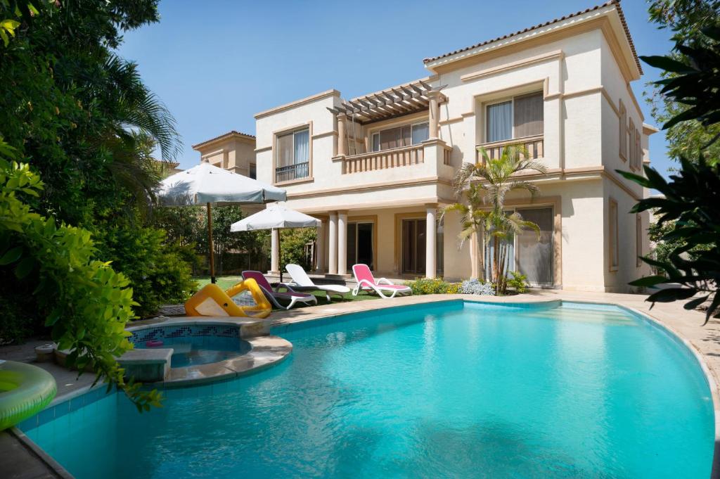 Zyra Luxury villa with pool and Jacuzzi in New Cairo
